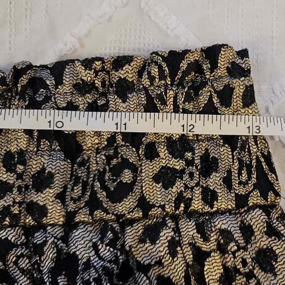 NEW Women's Beautiful Classy Gold and Black Skirt, Size Small - Picture 9 of 13